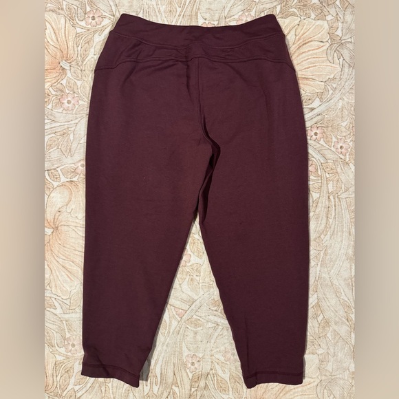 Sweaty Betty Fleece-Lined Crop/Short Jogger - Burgendy, M - Picture 2 of 5